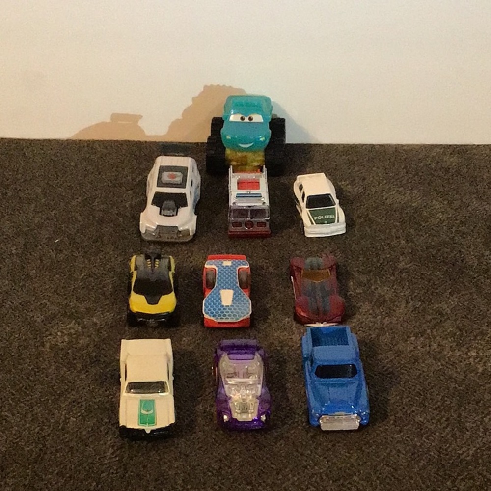 10 count of Hot Wheels